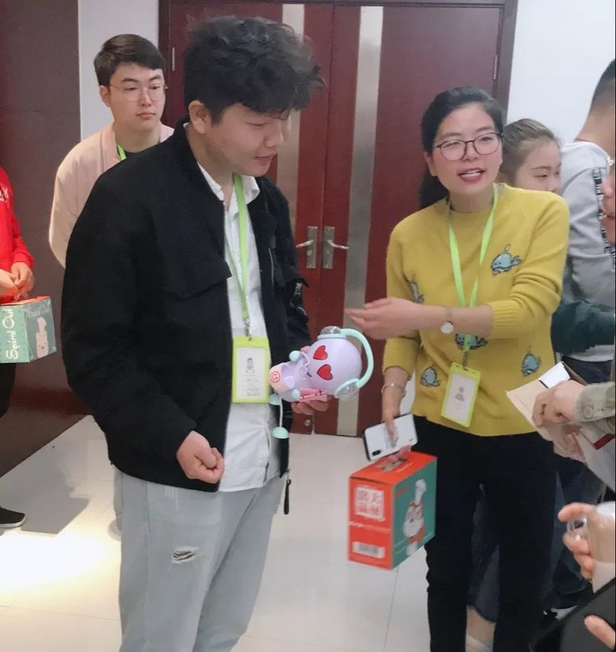 【共業(yè)堂】奮鬥時(shí)光(guāng)裡(lǐ)，愛(ài)讓我們一(yī)起成長(cháng)！