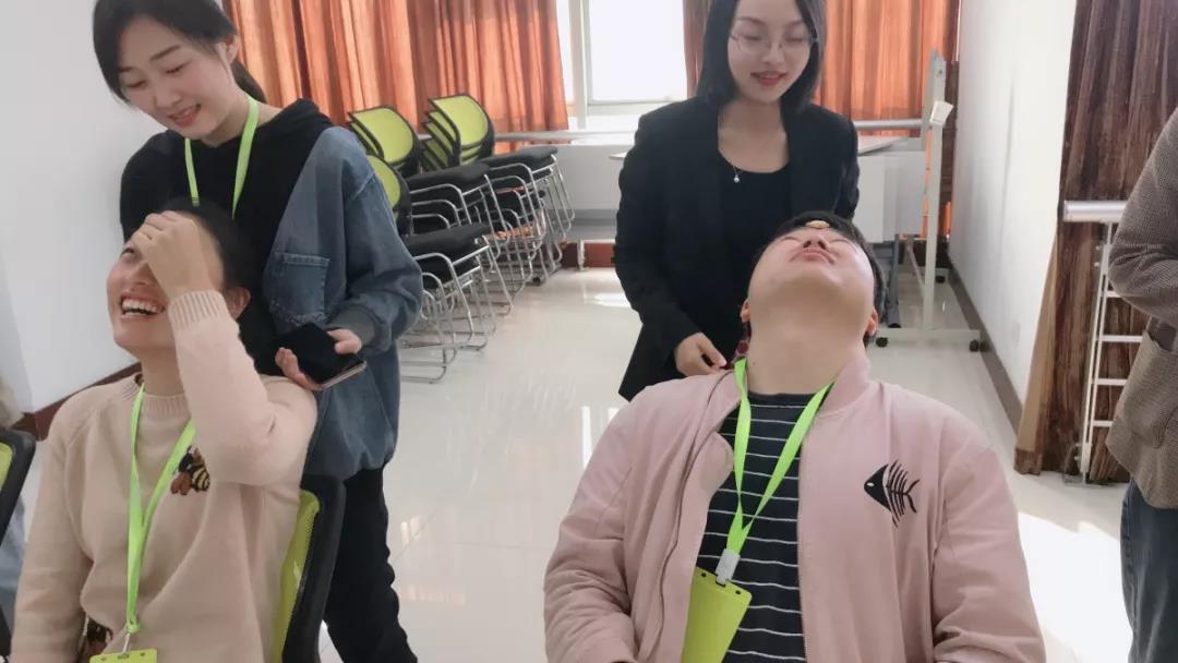 【共業(yè)堂】奮鬥時(shí)光(guāng)裡(lǐ)，愛(ài)讓我們一(yī)起成長(cháng)！